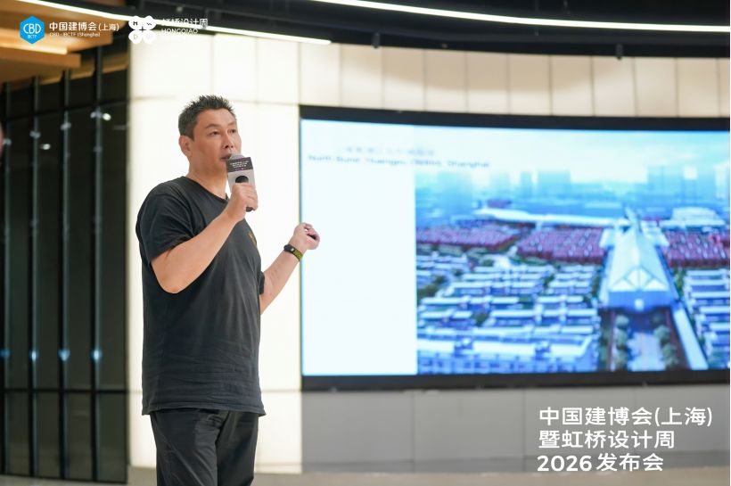 鲁刚.jpg